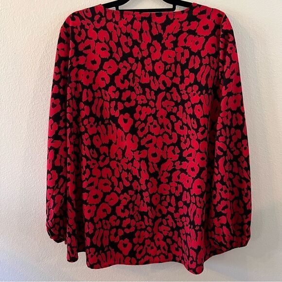 Lane Bryant Top Plus Size Red & Black Animal Print Ruffle V-Neck Size 18 - Picture 7 of 7